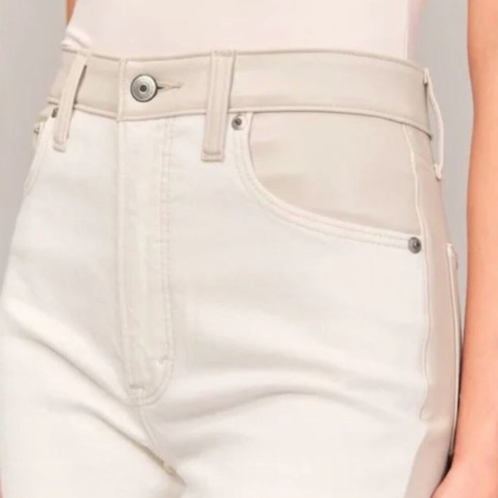Abercrombie & Fitch Women's Beige Straight Leg Jeans